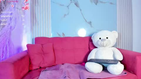 ivonymiller online show from November 4, 2025, 9:47 pm