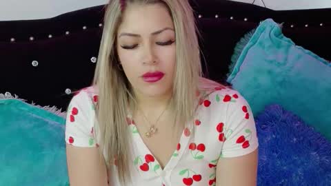 Snapshot of ivy__taylorr chatting on December 3, 2025, 9:24 pm Diana Rojas online show from December 3, 2025, 9:24 pm