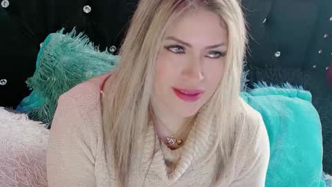 Snapshot of ivy__taylorr chatting on December 15, 2025, 5:50 pm Diana Rojas online show from December 15, 2025, 5:50 pm