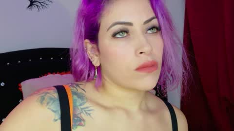 Diana Rojas  online show from May 18, 2026, 4:29 am