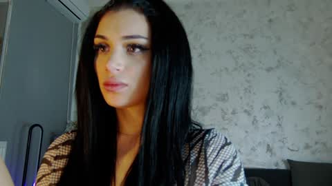 Snapshot of ivy_bellee chatting on January 21, 2025, 10:41 am Ivy bellee online show from January 21, 2025, 10:41 am