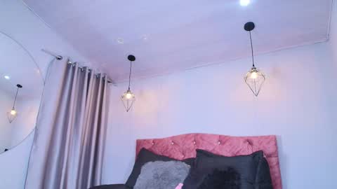 ivy_bonnie online show from December 5, 2025, 12:36 pm