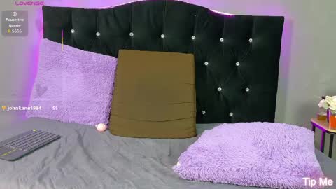 Ivy Heat online show from May 27, 2026, 2:08 am