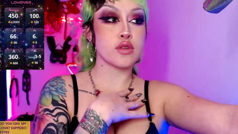 Snapshot of ivy_rosse chatting on January 15, 2025, 5:37 pm You can find more of me here online show from January 15, 2025, 5:37 pm