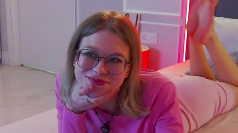  Ivy  online show from February 6, 2026, 5:49 pm