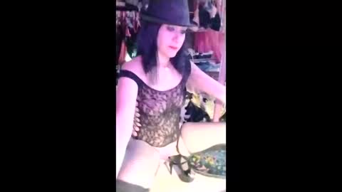 ivyjennifer366 online show from February 25, 2026, 11:58 pm