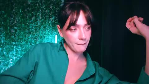 Miss Ivy online show from February 15, 2025, 10:10 pm