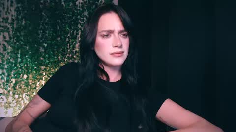 Miss Ivy online show from February 20, 2025, 7:19 pm