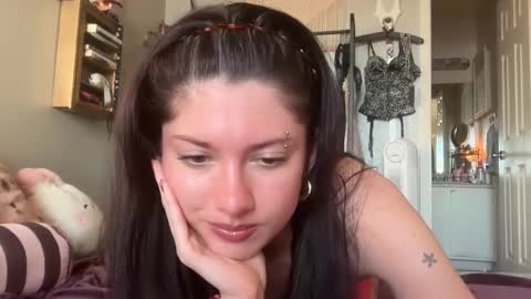 Snapshot of ivyquinette chatting on February 16, 2026, 11:45 pm Ivy online show from February 16, 2026, 11:45 pm