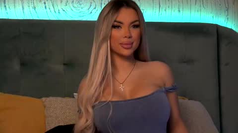  Ivy  online show from February 18, 2025, 4:04 am