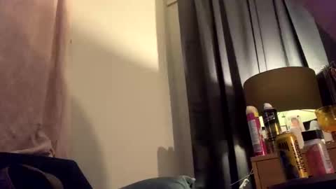 iwantu1230 online show from October 18, 2025, 8:31 pm