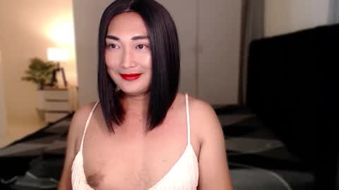 iya_hermosa online show from January 17, 2026, 12:43 pm