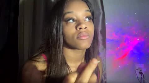 Snapshot of iysisfv chatting on February 5, 2025, 7:39 am iysisfv online show from February 5, 2025, 7:39 am