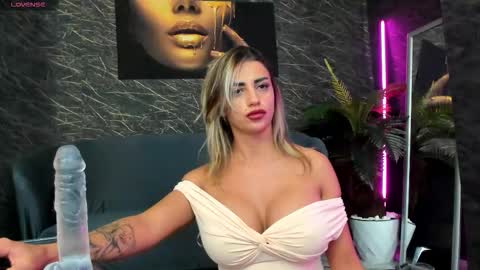 izabelatessa online show from September 21, 2025, 7:04 pm