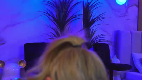 Snapshot of izabelle_02 chatting on March 22, 2026, 4:49 am izabelle_02 online show from March 22, 2026, 4:49 am