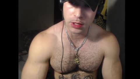 Snapshot of izak144 chatting on January 10, 2025, 1:42 am izak144 online show from January 10, 2025, 1:42 am