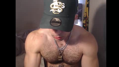 Snapshot of izak144 chatting on March 2, 2025, 5:14 pm izak144 online show from March 2, 2025, 5:14 pm