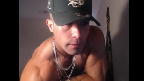 Snapshot of izak144 chatting on October 3, 2025, 4:26 pm izak144 online show from October 3, 2025, 4:26 pm