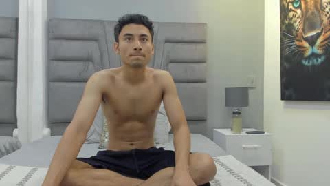 izato online show from February 22, 2025, 11:24 am