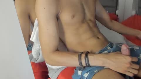 izato online show from March 12, 2025, 5:28 pm