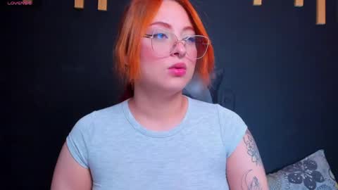 hot izys online show from April 18, 2026, 5:22 am