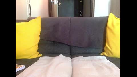 izzy53220 online show from January 9, 2026, 8:28 am