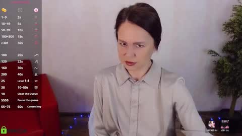 Snapshot of izzy_cam chatting on February 18, 2026, 5:03 am Queen of nylon Victoria online show from February 18, 2026, 5:03 am