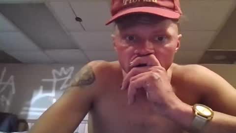 Snapshot of j3usix chatting on January 7, 2026, 5:10 am wonderbread online show from January 7, 2026, 5:10 am