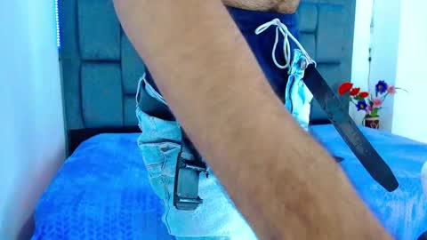 Snapshot of j_black_ chatting on February 14, 2026, 9:33 pm John Smith online show from February 14, 2026, 9:33 pm