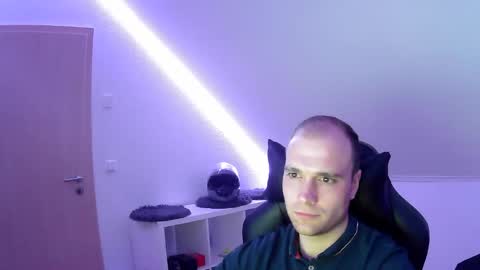 here4y online show from March 24, 2026, 6:24 pm