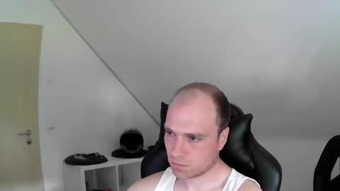 Snapshot of j_german783377 chatting on May 6, 2026, 9:47 am here4y online show from May 6, 2026, 9:47 am