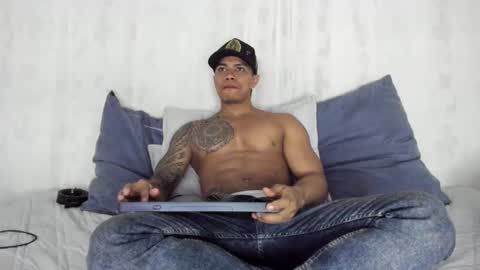 i am juan musiry independent model  online show from February 8, 2025, 1:11 pm