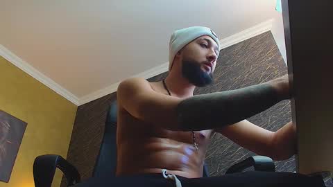 Snapshot of jacezachary chatting on February 19, 2025, 12:44 pm JaceZachary online show from February 19, 2025, 12:44 pm