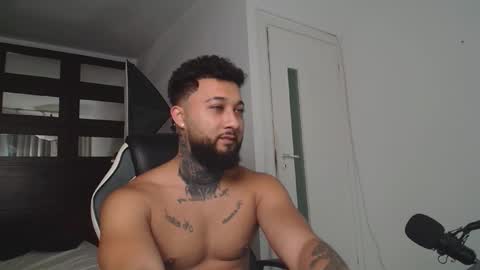Snapshot of jacezachary chatting on October 8, 2025, 10:13 am JaceZachary online show from October 8, 2025, 10:13 am
