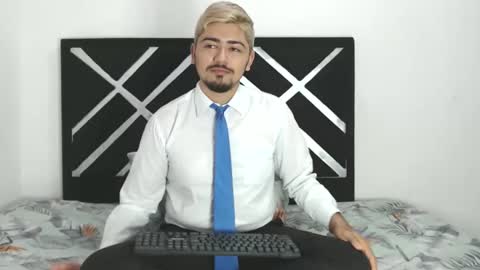 Snapshot of jack03xx_ chatting on October 15, 2025, 1:55 pm Jack online show from October 15, 2025, 1:55 pm