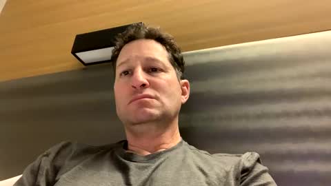 JKs Room online show from January 21, 2025, 3:26 am