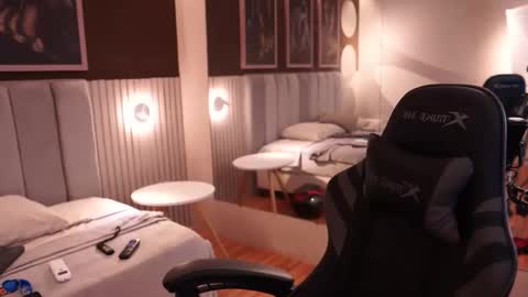 Jackson Bell online show from September 25, 2025, 6:00 pm