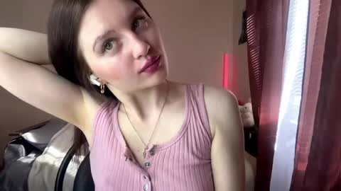 Lillian online show from May 3, 2026, 5:13 am