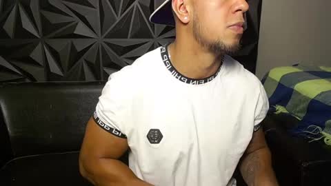 Snapshot of jacob_beckett chatting on March 9, 2025, 5:49 pm Jacob online show from March 9, 2025, 5:49 pm