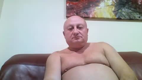 Snapshot of jacob_bron chatting on October 6, 2025, 12:19 am jacob_bron online show from October 6, 2025, 12:19 am