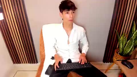jacob_colliins online show from July 10, 2026, 6:10 pm