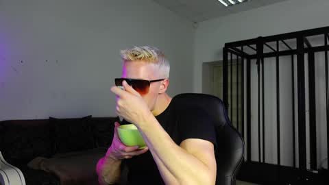 Snapshot of jacob_devon chatting on September 10, 2025, 5:40 am JACOB DEVON online show from September 10, 2025, 5:40 am