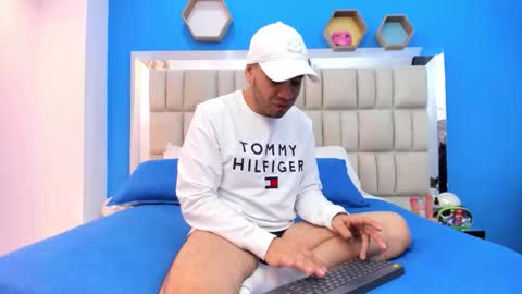 Snapshot of jacob_garcia_ chatting on October 15, 2025, 7:14 pm jacob_garcia_ online show from October 15, 2025, 7:14 pm