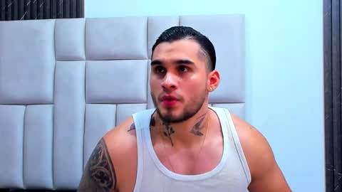 jacobsthorm online show from December 2, 2025, 3:23 am