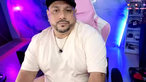 Snapshot of jacoob_woods chatting on April 22, 2026, 2:03 am daddy sir master bear online show from April 22, 2026, 2:03 am