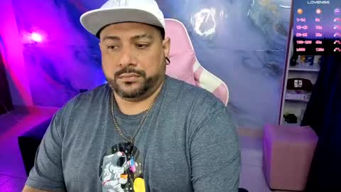 Snapshot of jacoob_woods chatting on April 28, 2026, 1:26 am daddy sir master bear online show from April 28, 2026, 1:26 am