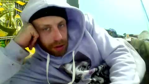 vincentlove online show from February 13, 2025, 8:38 am