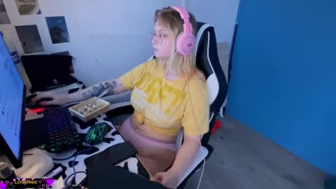 Snapshot of jacywinslat chatting on February 24, 2025, 12:05 pm jacywinslat online show from February 24, 2025, 12:05 pm