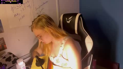 Snapshot of jacywinslat chatting on March 3, 2025, 7:17 pm jacywinslat online show from March 3, 2025, 7:17 pm