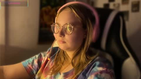 Snapshot of jacywinslat chatting on September 22, 2025, 4:09 pm jacywinslat online show from September 22, 2025, 4:09 pm